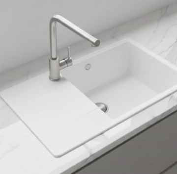 Комплект кухненска мивка и смесител бели